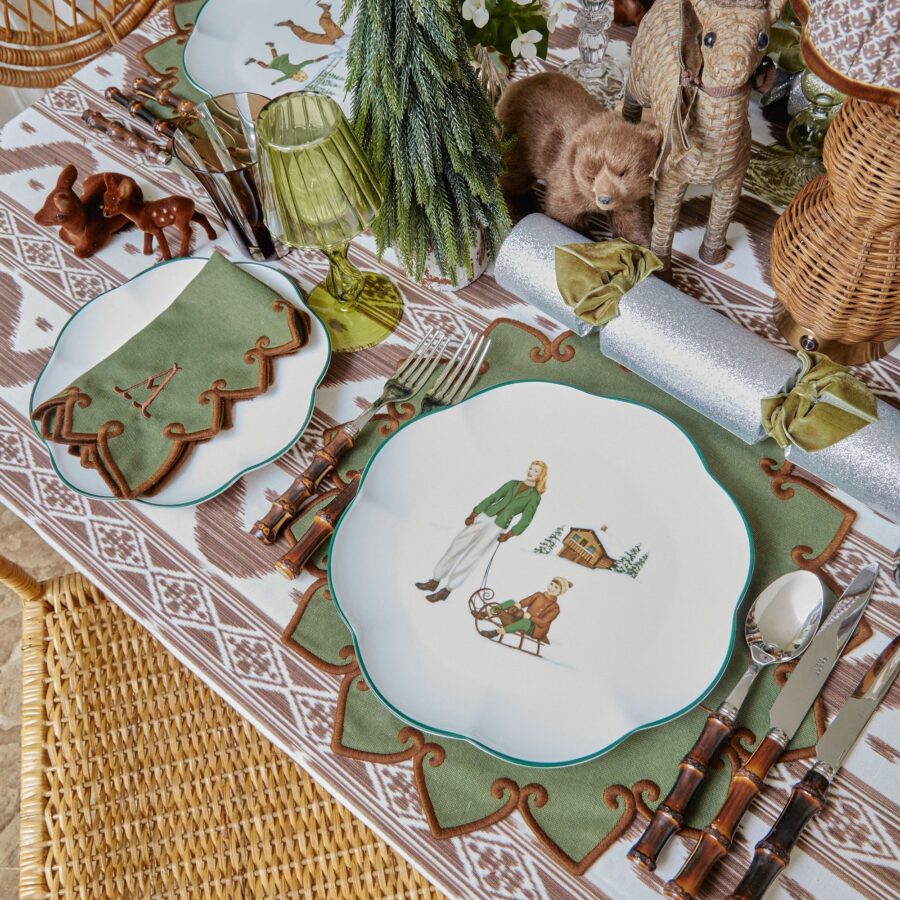 Fidelie Storybook-Inspired Ceramic Dinner Plates – Set of 4 Charming Plates - Image 2