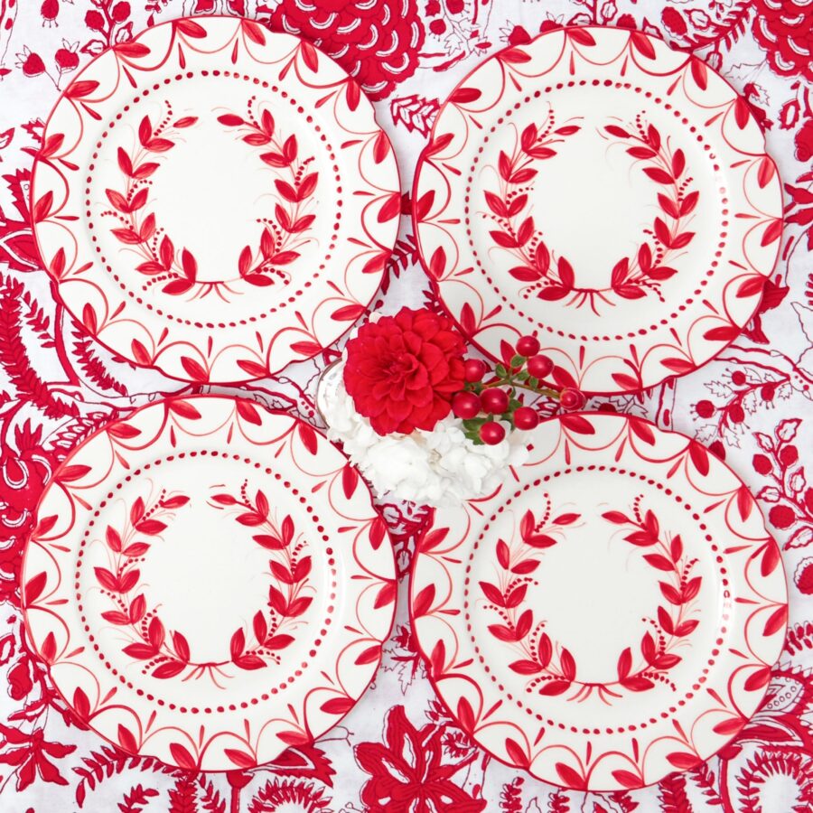 Fidelie Red Garland Ceramic Dinner Plates – Set of 4 Festive Tableware - Image 7